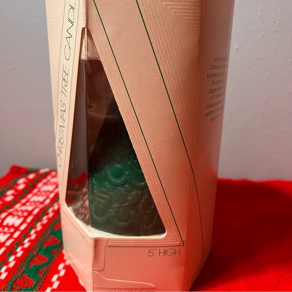 Vintage NEW Christmas Tree Candle 5 Inches Tall with Peg Bottom Avon? - Picture 6 of 8